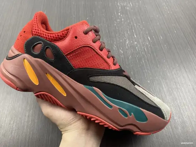 700 Hi-Res Boost Adidas HQ6979 Yeezy Red 0503